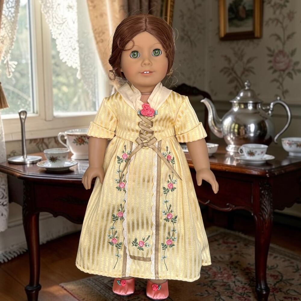 American Girl Pleasant Company Felicity Merriman Doll in Tea Lesson Gown (READ)